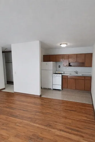 327 University Ave SE #201 Photo 1