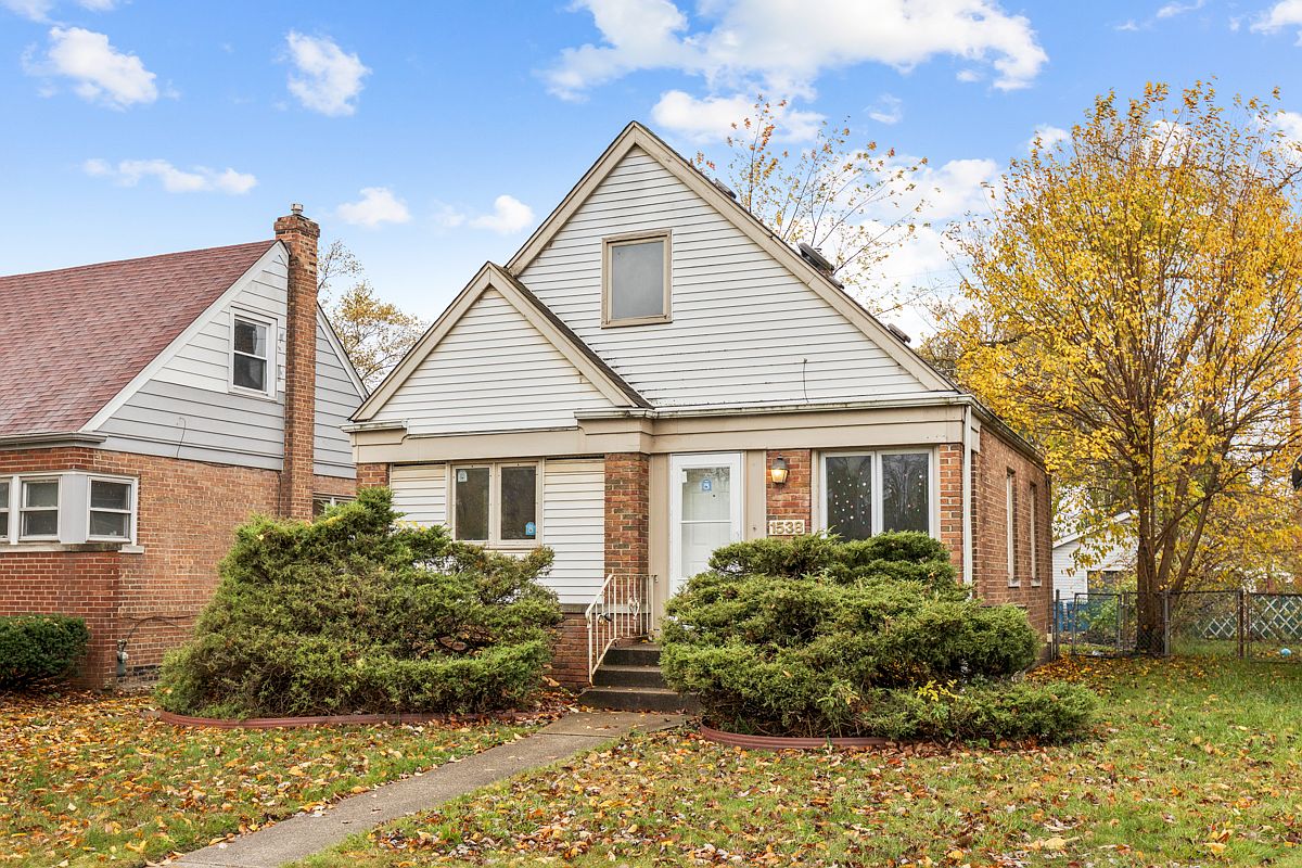 1538 State Line Rd, Calumet City, IL 60409 | Zillow