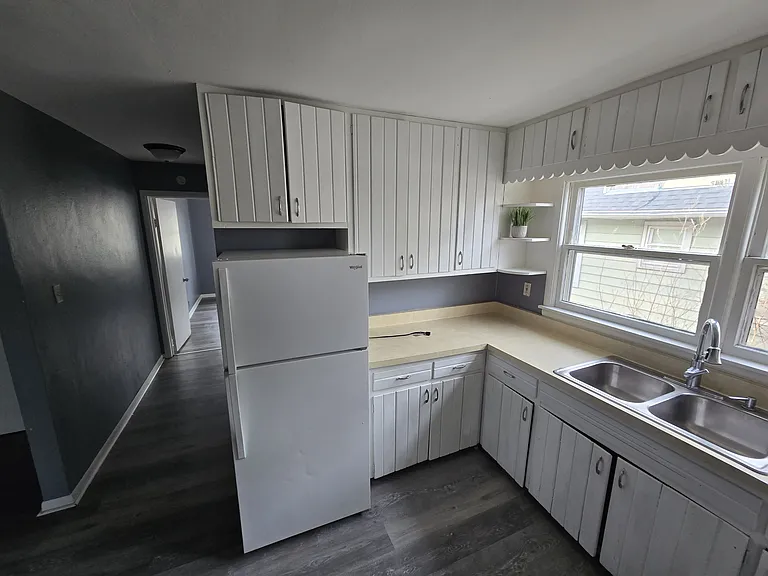 2905 Hanson St — Photo 4