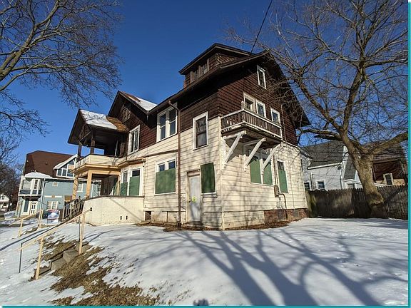 2nd image of 400 E Auer Ave #402