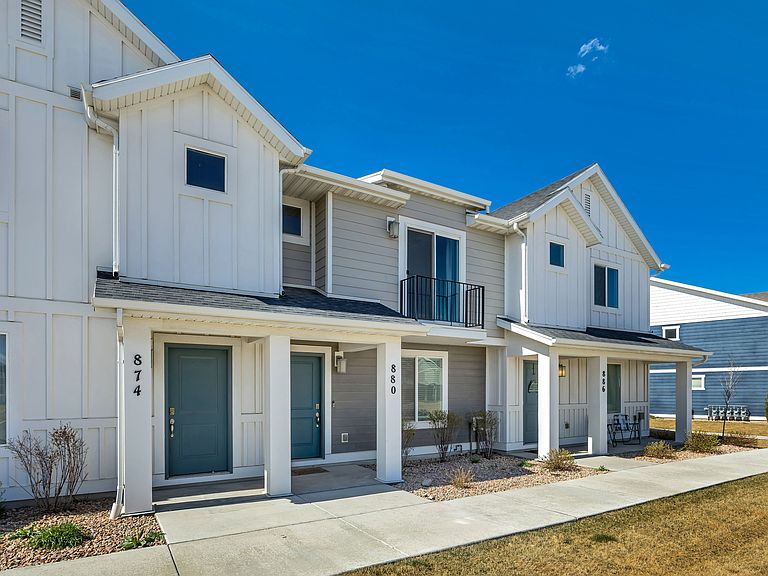Listing photo 3