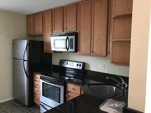 5th image of 236 Asbury Ave APT 3