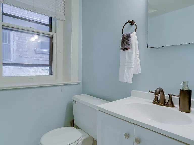 400 Seward Sq SE #B3 — Photo 16