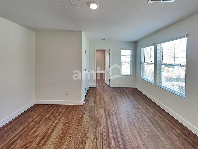 8152 Inhibition Ct — Photo 8