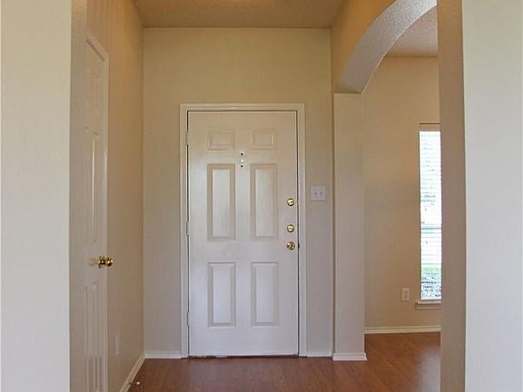 3rd image of 5517 Flowerwood Ln