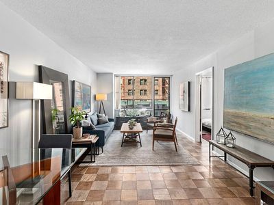 301 E 45th St APT 2F, New York, NY, 10017