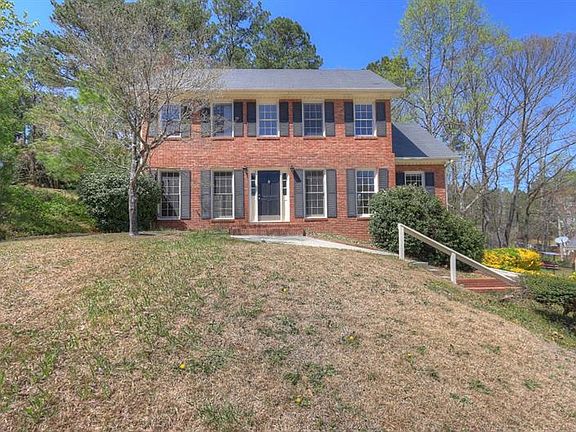 2nd image of 1834 Skyland Glen Dr
