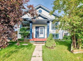 128 W Erin Meadow Way SE, Calgary, AB T2B 3P7