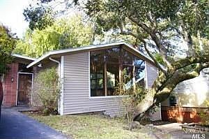 1st image of 14 Glenwood Dr