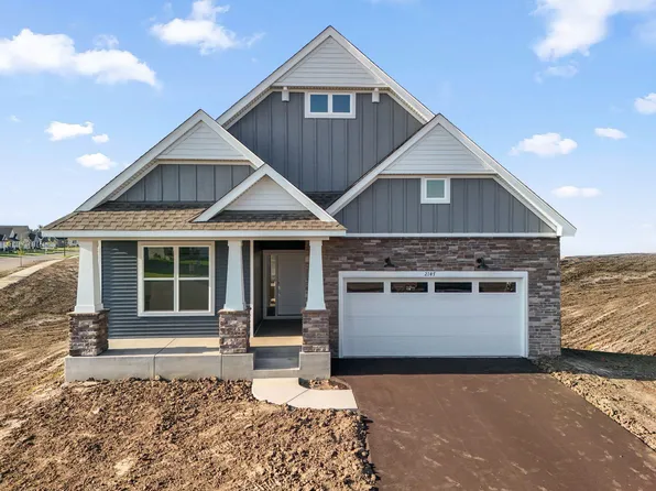 2147 Pepin Dr, Lino Lakes, MN 55038
