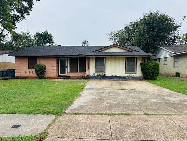 1st image of 7411 Greenspan Dr