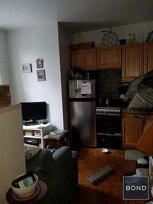 Rented by Bond New York | media 25