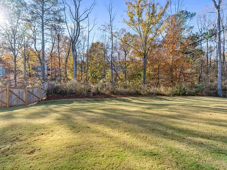 465 Collins Industrial Way — Photo 14