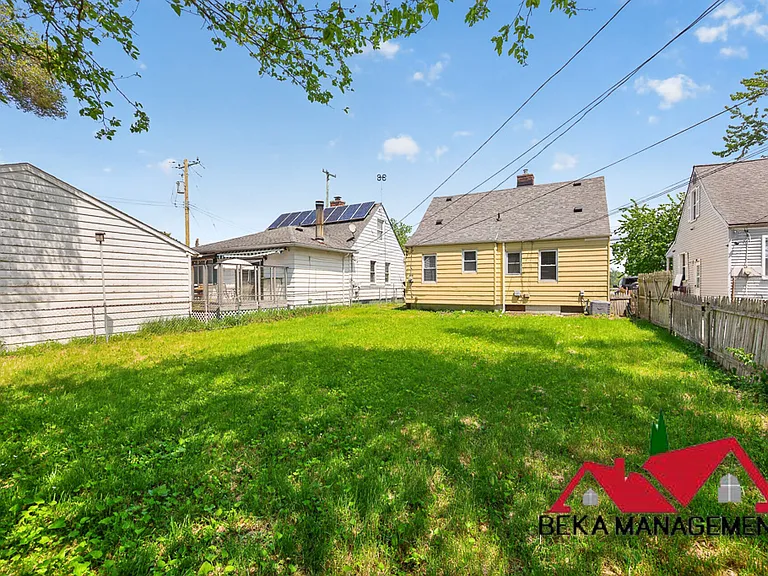 4924 Howe Rd — Photo 12