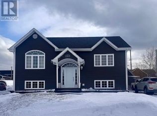 23 Hobbs St, Gander, NL A1V 0E6