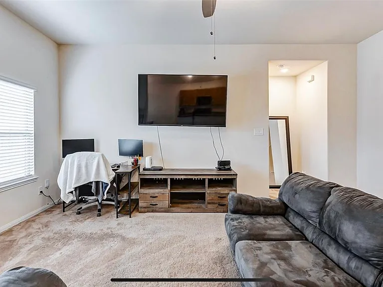 10750 Nyla Spring St — Photo 14