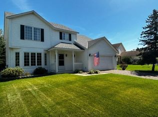 9806 85th St S, Cottage Grove, MN 55016