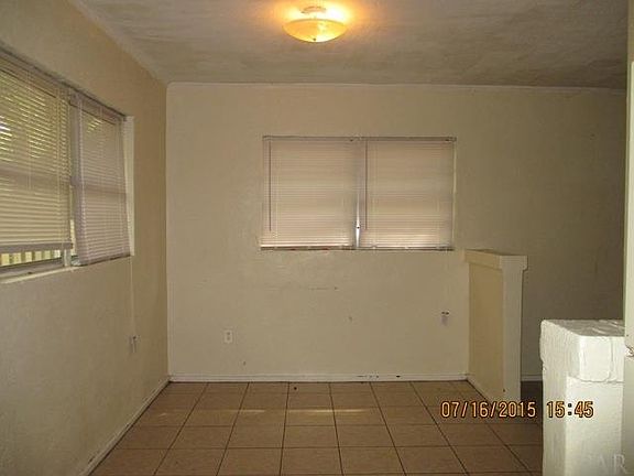3rd image of 322 Richmond St