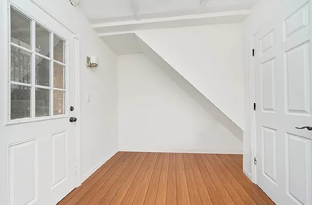 Rented by Living New York | media 18