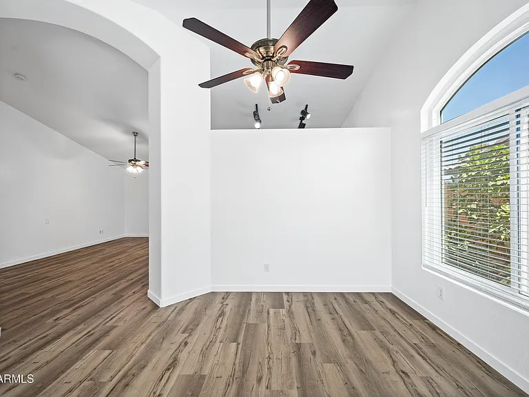 1331 N Kingston St — Photo 5
