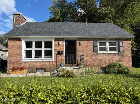 42 School Street, Hudson Falls, NY 12839