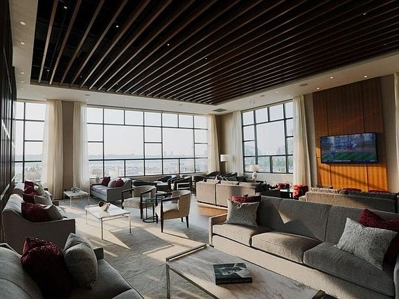 2nd image of 650 W 42nd St APT 2017