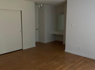 13120 Moorpark St #4, Sherman Oaks, CA 91423