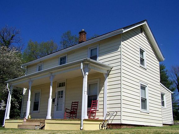 2nd image of 352 Craig Ave
