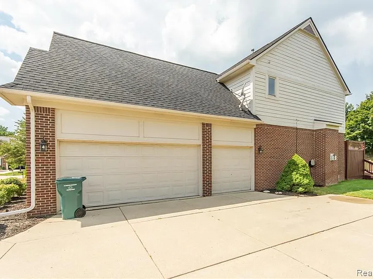 51334 W Hills Dr — Photo 6