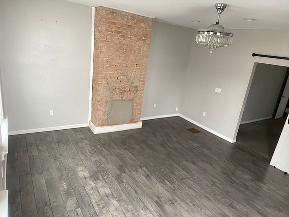 3rd image of 1034 Vine St #1
