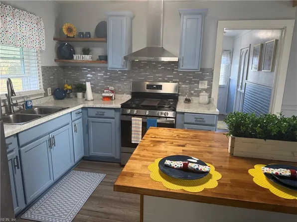 17063 Station Ln, Cape Charles, VA 23310