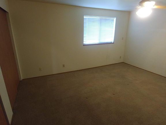 3rd image of 617 3rd St NE #A