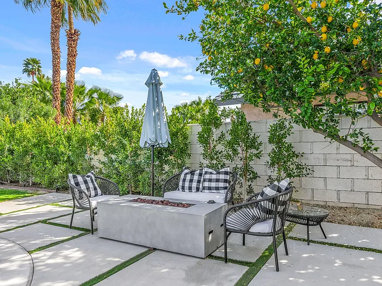29886 Whispering Palms Trl — Photo 26