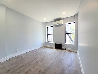 Rented by Rennit Inc.