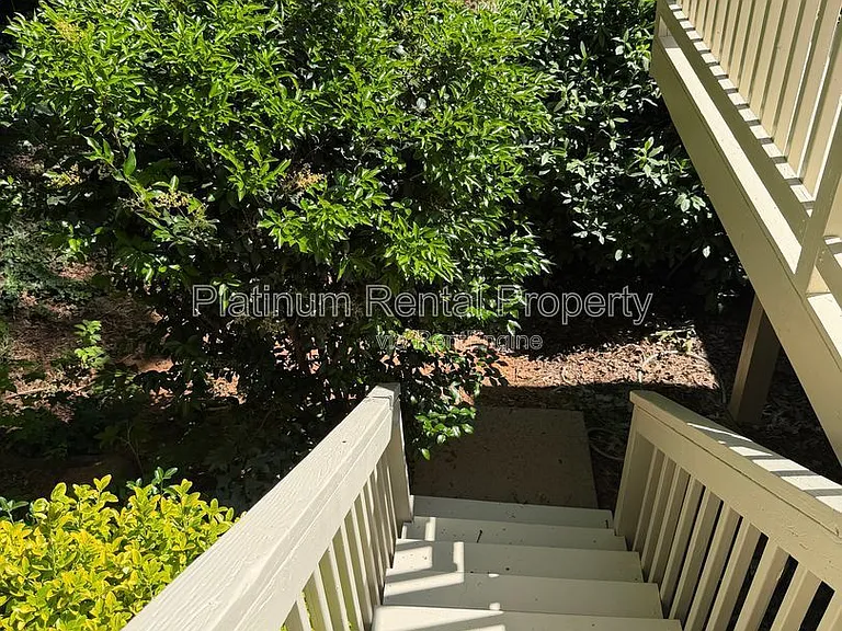 5975 Waterford Pl — Photo 35