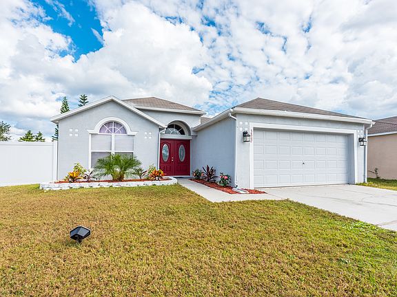 2nd image of 3802 Stonefield Dr