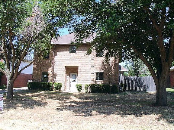 2nd image of 3230 Maberry Ct