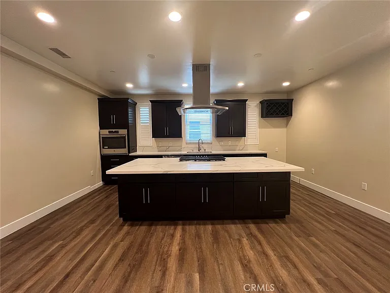13804 Cordary Ave — Photo 36