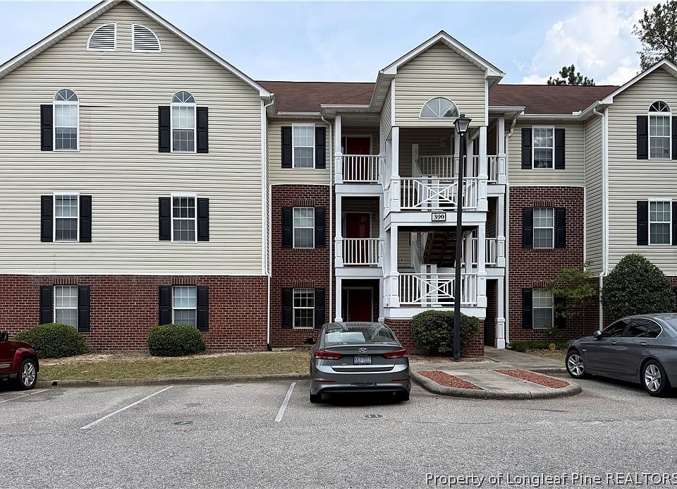 1st image of 390 Bubble Creek Ct Unit 7