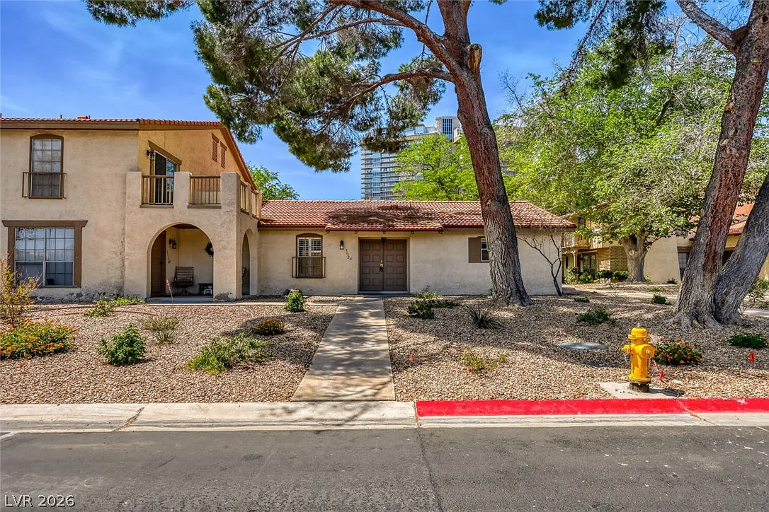 2 bed, 2.0 bath, 1211 sqft, $1,875 — Photo 3