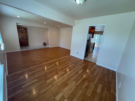 Dinging area and Living room