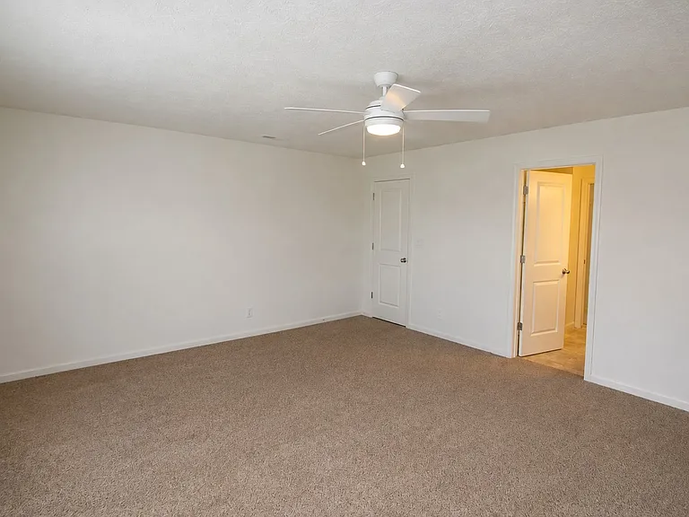 2932 Poinciana Dr — Photo 17
