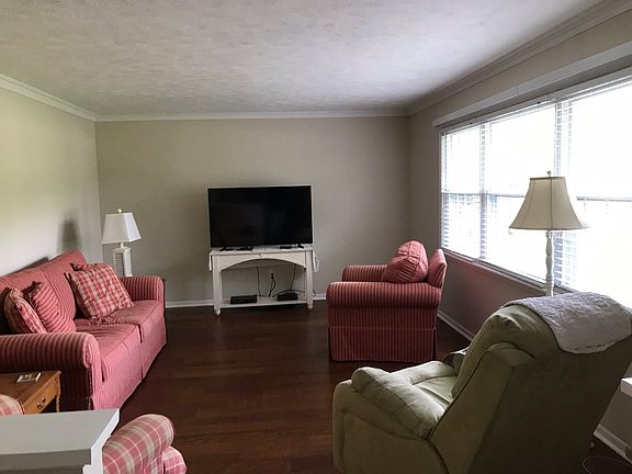 4th image of 23377 Mapleridge Dr