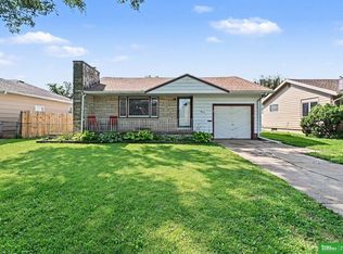 835 W 11th St, Fremont, NE 68025