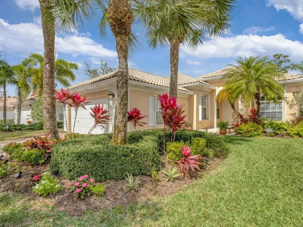 8979 Oldham Way, Palm Beach Gardens, FL 33412