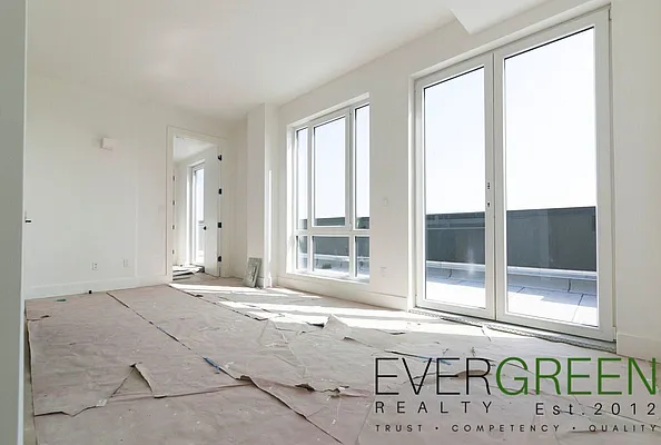 Rented by Evergreen Apartments BK | media 7