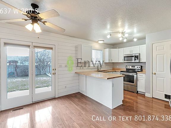 3rd image of 1637 W 200th St S