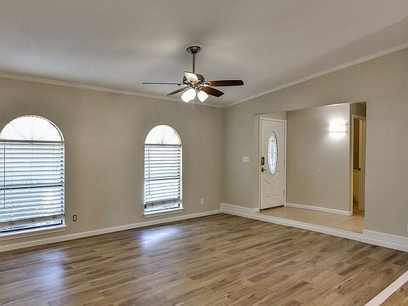 5th image of 7420 Whitewood Dr