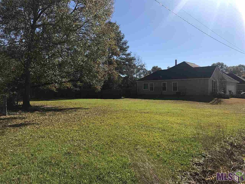 2nd image of 14A Woods Ln