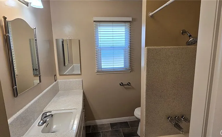 3550 Washington St — Photo 16